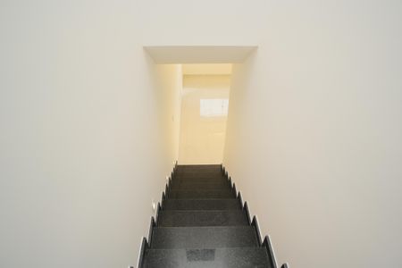 Casa à venda com 140m², 3 quartos e 4 vagasEscada