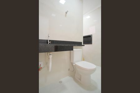 Casa à venda com 140m², 3 quartos e 4 vagasBanheiro Social