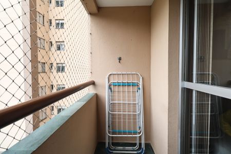 Apartamento à venda com 60m², 3 quartos e 1 vaga Apartamento à venda com 60m², 3 quartos e 1 vagaSacada