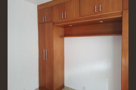 Apartamento à venda com 64m², 2 quartos e 1 vaga