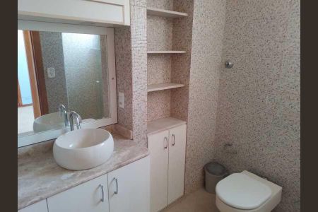 Apartamento à venda com 64m², 2 quartos e 1 vaga