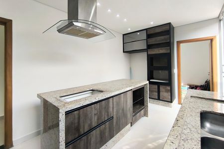 Casa à venda com 178m², 3 quartos e 4 vagas Casa à venda com 178m², 3 quartos e 4 vagasCozinha