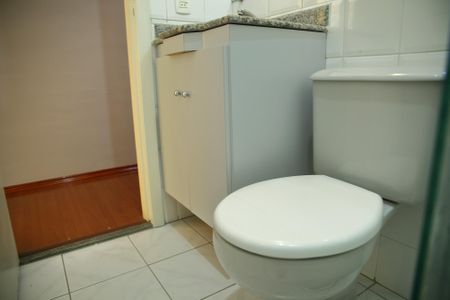 Apartamento à venda com 78m², 3 quartos e 2 vagasBanheiro