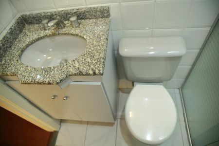 Apartamento à venda com 78m², 3 quartos e 2 vagasBanheiro