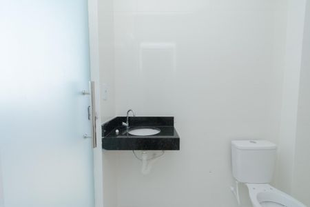 Apartamento à venda com 109m², 3 quartos e 1 vaga Apartamento à venda com 109m², 3 quartos e 1 vagaBanheiro da Suíte 2