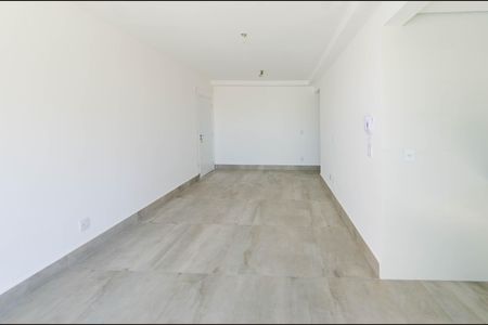 Apartamento à venda com 105m², 2 quartos e 2 vagasSala