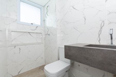 Apartamento à venda com 116m², 2 quartos e 2 vagasBanheiro