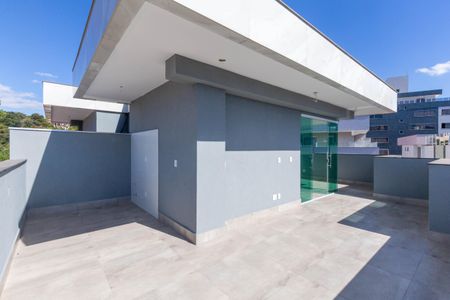 Apartamento à venda com 116m², 2 quartos e 2 vagasCobertura