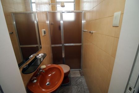 Casa à venda com 433m², 5 quartos e 3 vagasBanheiro da Suíte 2