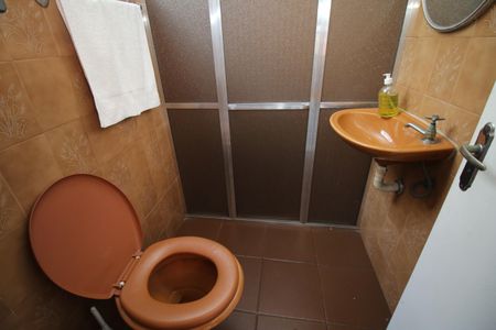 Casa à venda com 433m², 5 quartos e 3 vagasBanheiro de serviço