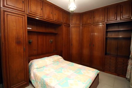 Casa à venda com 433m², 5 quartos e 3 vagasSuíte 1