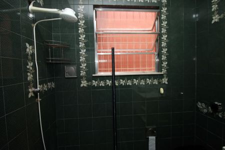 Casa à venda com 433m², 5 quartos e 3 vagasBanheiro da Suíte 1