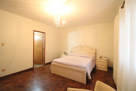 Casa à venda com 500m², 3 quartos e 5 vagasSuíte