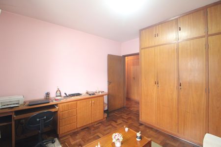 Casa à venda com 500m², 3 quartos e 5 vagasQuarto 2