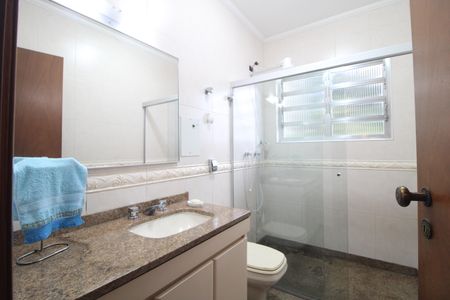 Casa à venda com 500m², 3 quartos e 5 vagasBanheiro Social