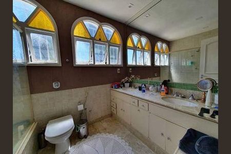 Casa à venda com 904m², 6 quartos e 6 vagas