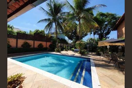 Casa à venda com 904m², 6 quartos e 6 vagas