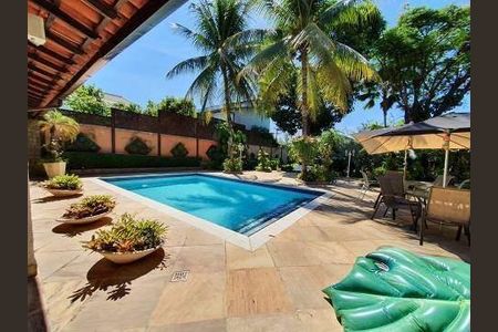 Casa à venda com 904m², 6 quartos e 6 vagas