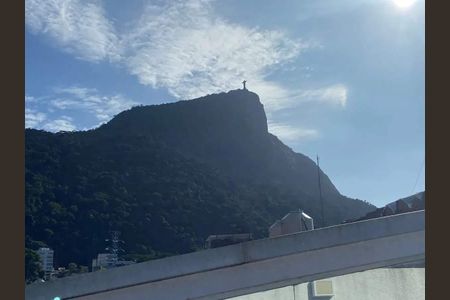 Apartamento à venda com 133m², 2 quartos e 1 vaga