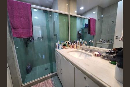 Apartamento à venda com 153m², 4 quartos e 1 vaga