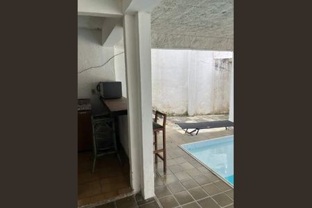 Casa à venda com 597m², 4 quartos e sem vaga