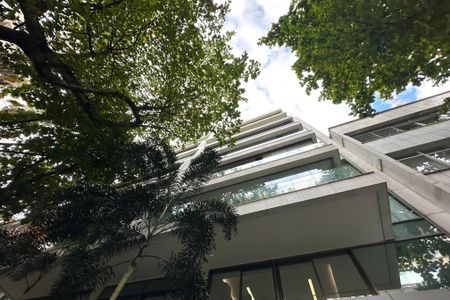 Apartamento à venda com 123m², 3 quartos e 2 vagas Apartamento à venda com 123m², 3 quartos e 2 vagasFachada