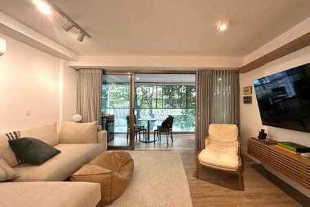 Apartamento à venda com 123m², 3 quartos e 2 vagas Apartamento à venda com 123m², 3 quartos e 2 vagasSala