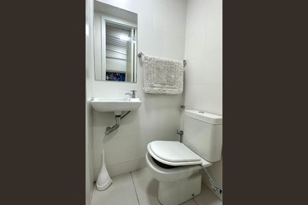 Apartamento à venda com 123m², 3 quartos e 2 vagas Apartamento à venda com 123m², 3 quartos e 2 vagasBanheiro de serviço