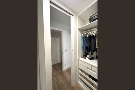 Apartamento à venda com 123m², 3 quartos e 2 vagas Apartamento à venda com 123m², 3 quartos e 2 vagasSuíte 01