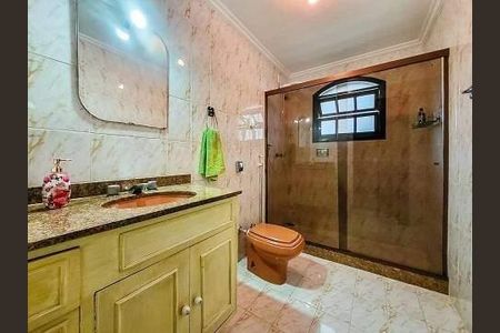 Casa à venda com 352m², 6 quartos e 4 vagas