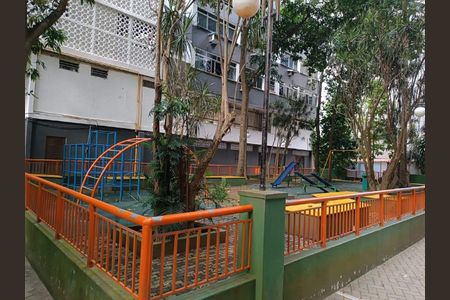 Apartamento à venda com 100m², 3 quartos e sem vaga