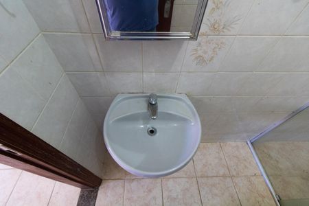 Casa para alugar com 225m², 3 quartos e 4 vagas Casa para alugar com 225m², 3 quartos e 4 vagasBanheiro da Suíte 2