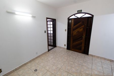 Casa para alugar com 225m², 3 quartos e 4 vagas Casa para alugar com 225m², 3 quartos e 4 vagasSala de Jantar