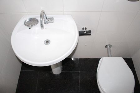 Apartamento à venda com 80m², 2 quartos e sem vagaBanheiro