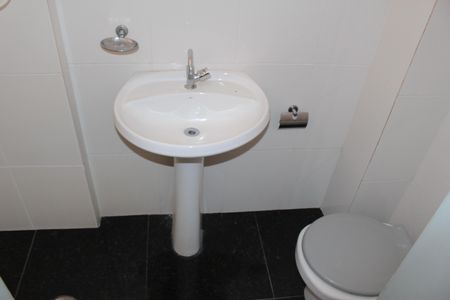 Apartamento à venda com 80m², 2 quartos e sem vagaBanheiro de Serviço