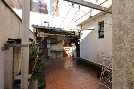 Casa à venda com 220m², 3 quartos e 2 vagasTerraço