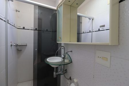 Casa à venda com 220m², 3 quartos e 2 vagasBanheiro da Suíte 2