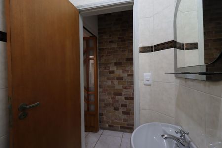 Casa à venda com 220m², 3 quartos e 2 vagasLavabo