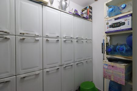 Casa à venda com 220m², 3 quartos e 2 vagasQuarto de Serviço