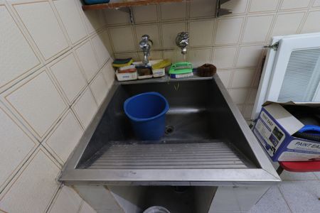 Casa à venda com 220m², 3 quartos e 2 vagasÁrea de Serviço 