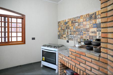 Casa à venda com 450m², 4 quartos e 4 vagas Casa à venda com 450m², 4 quartos e 4 vagasEspaço de Festas