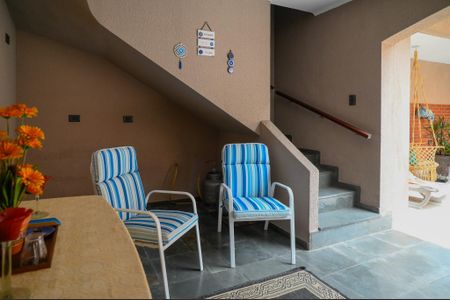 Casa à venda com 450m², 4 quartos e 4 vagas Casa à venda com 450m², 4 quartos e 4 vagasÁrea de Lazer