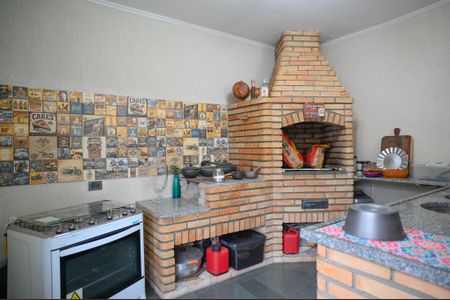 Casa à venda com 450m², 4 quartos e 4 vagas Casa à venda com 450m², 4 quartos e 4 vagasEspaço de Festas