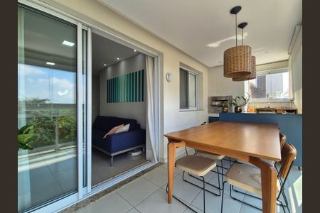 Apartamento à venda com 86m², 2 quartos e 1 vaga Apartamento à venda com 86m², 2 quartos e 1 vagaVaranda