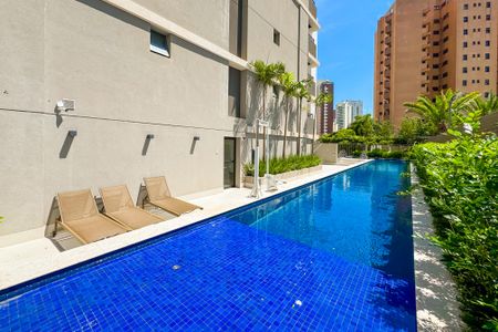 Studio à venda com 25m², 1 quarto e sem vaga Studio à venda com 25m², 1 quarto e sem vagaÁrea comum - Piscina