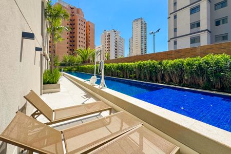 Studio à venda com 25m², 1 quarto e sem vaga Studio à venda com 25m², 1 quarto e sem vagaÁrea comum - Piscina