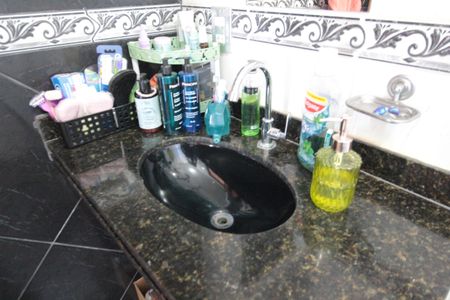 Casa para alugar com 447m², 5 quartos e 3 vagasCasa 2 | Banheiro