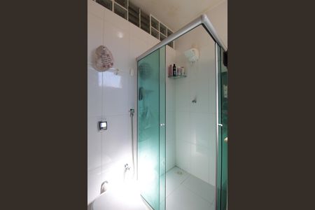 Casa para alugar com 447m², 5 quartos e 3 vagasCasa 1 | Banheiro da Suite 1