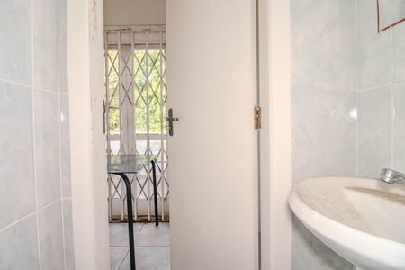 Casa à venda com 173m², 2 quartos e 3 vagasBanheiro de Serviço