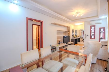 Casa à venda com 173m², 2 quartos e 3 vagasSala